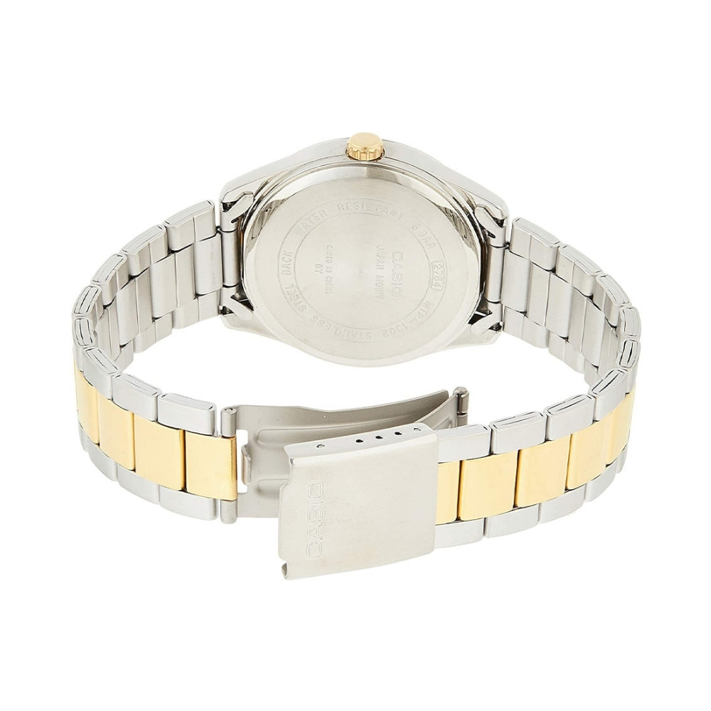 kućištem od nerđajućeg čelika